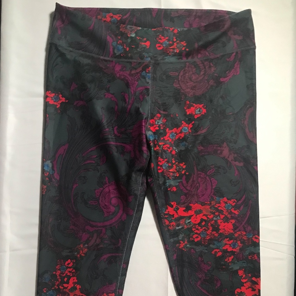 fabletics floral leggings